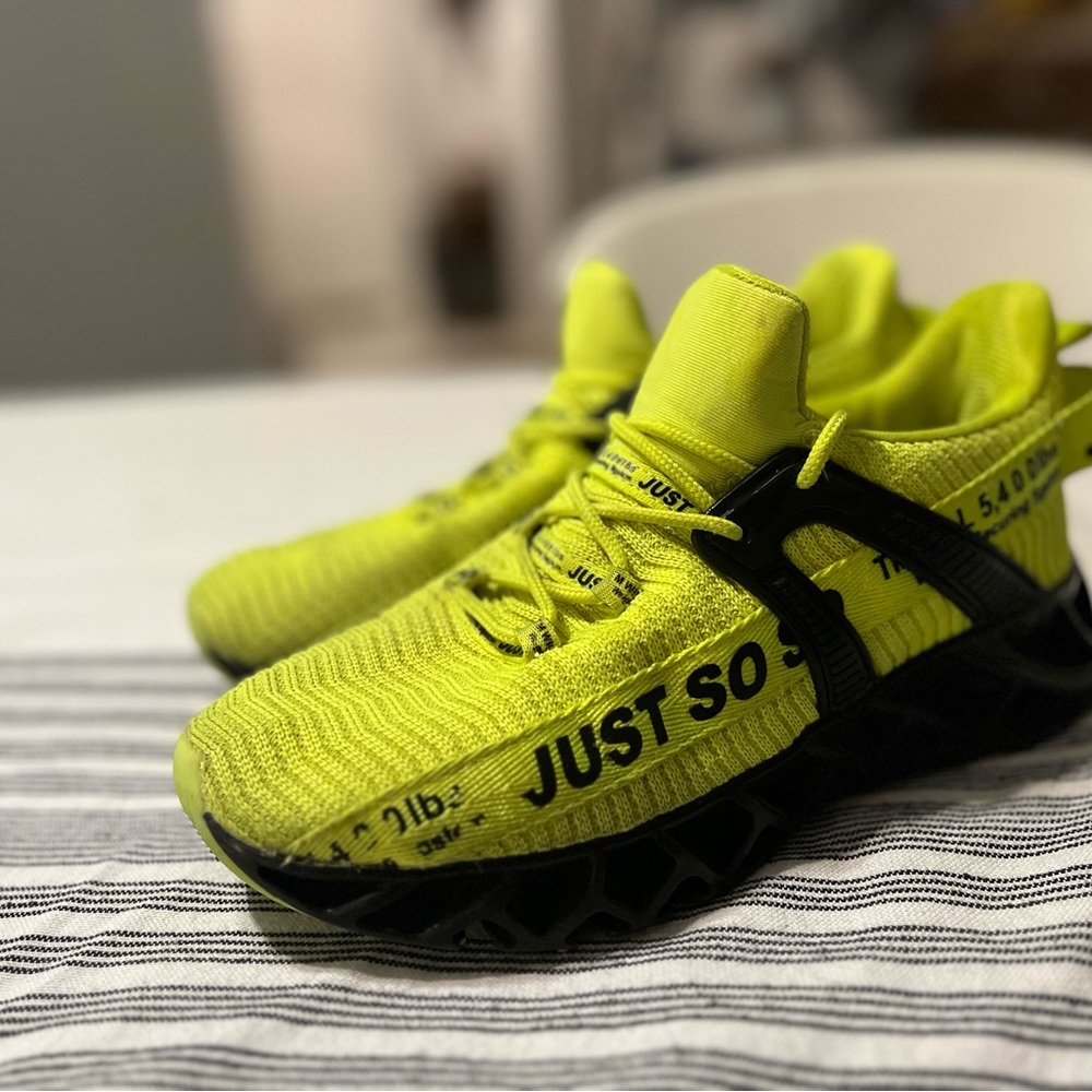 Justsoso Shoes.